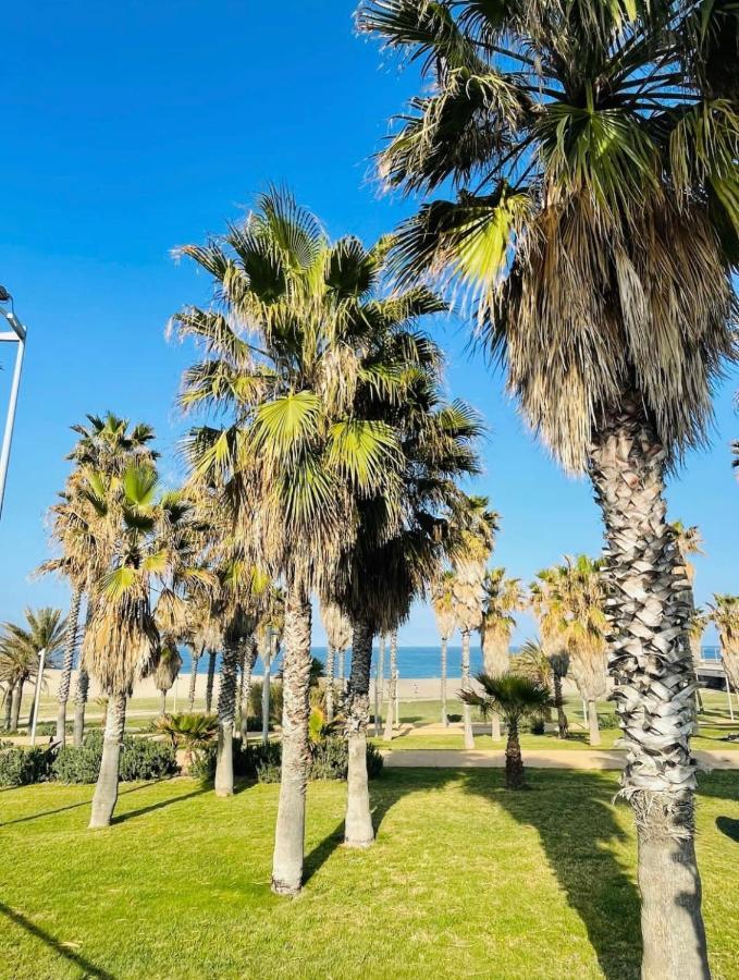 Yacht Hotel Barcelona Sant Adria de Besos Exterior photo